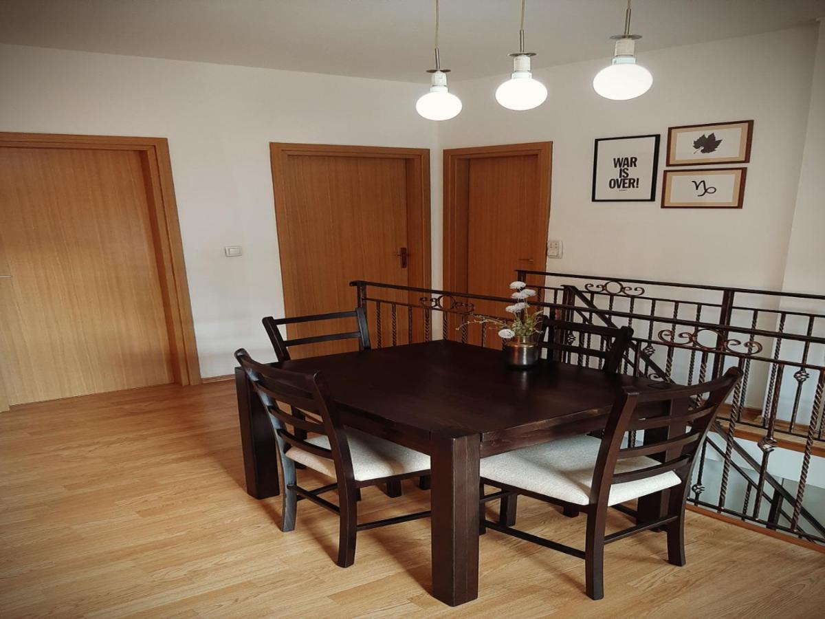 Old School Apartments 바냐루카 객실 사진